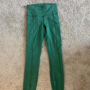 Green Lulu lemon leggings